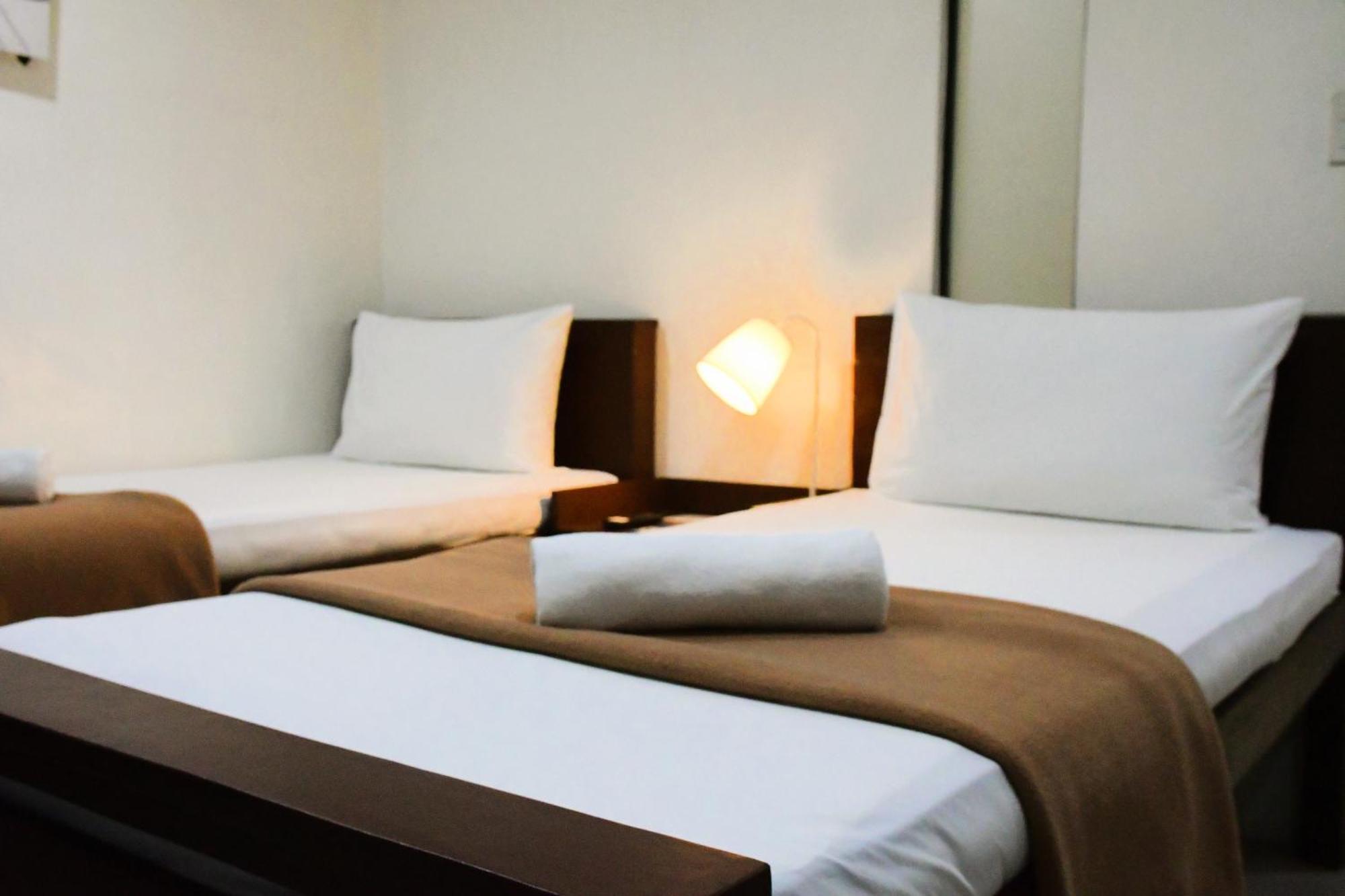 Arzo Hotel Makati Makati City Eksteriør bilde